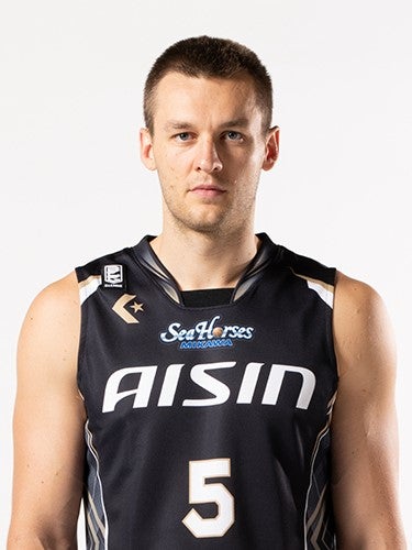 カイル・コリンズワース選手 背番号変更のお知らせ 三遠ネオフェニックス