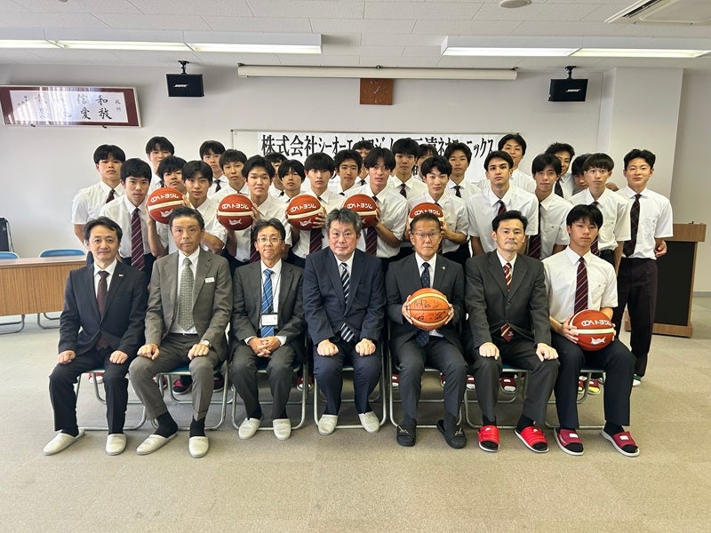 株式会社シーオーエートヨジム × 三遠ネオフェニックス バスケットボール寄贈式 実施のお知らせ